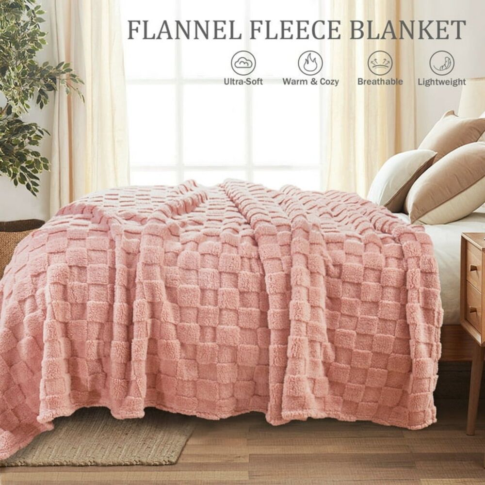 Pink Twin Sized Flannel Blanket NEW